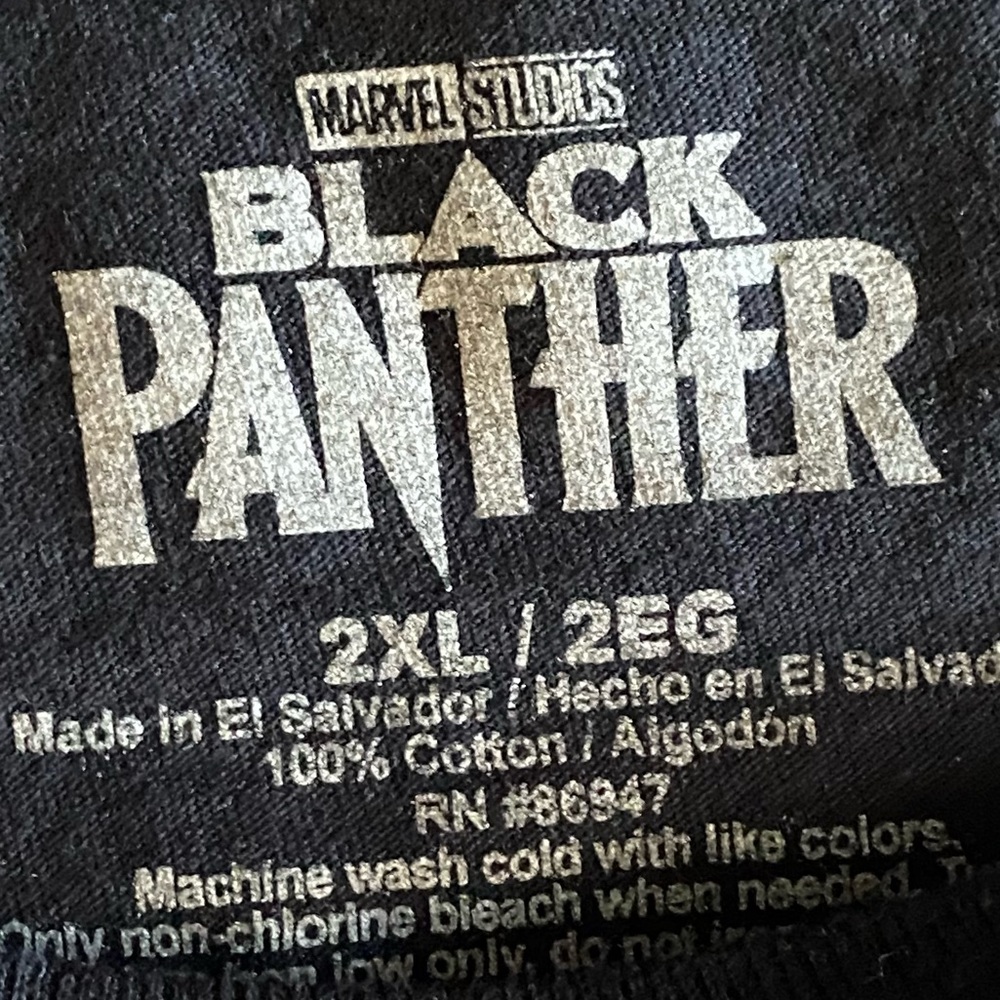 Black Panther Graphic Tee Size 2XL - Picture 2 of 4